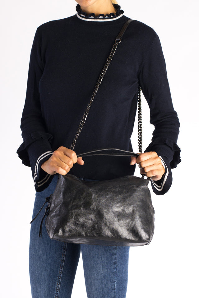 VESTA BLACK