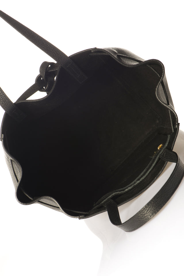 DEMETER BLACK